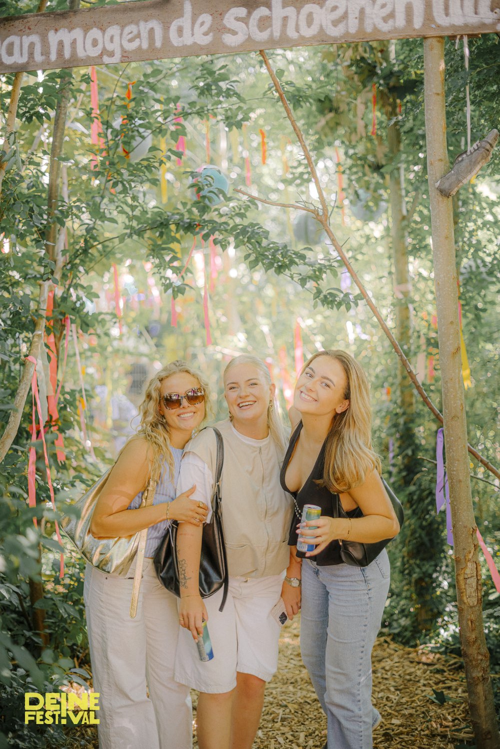 Image gallery marquee