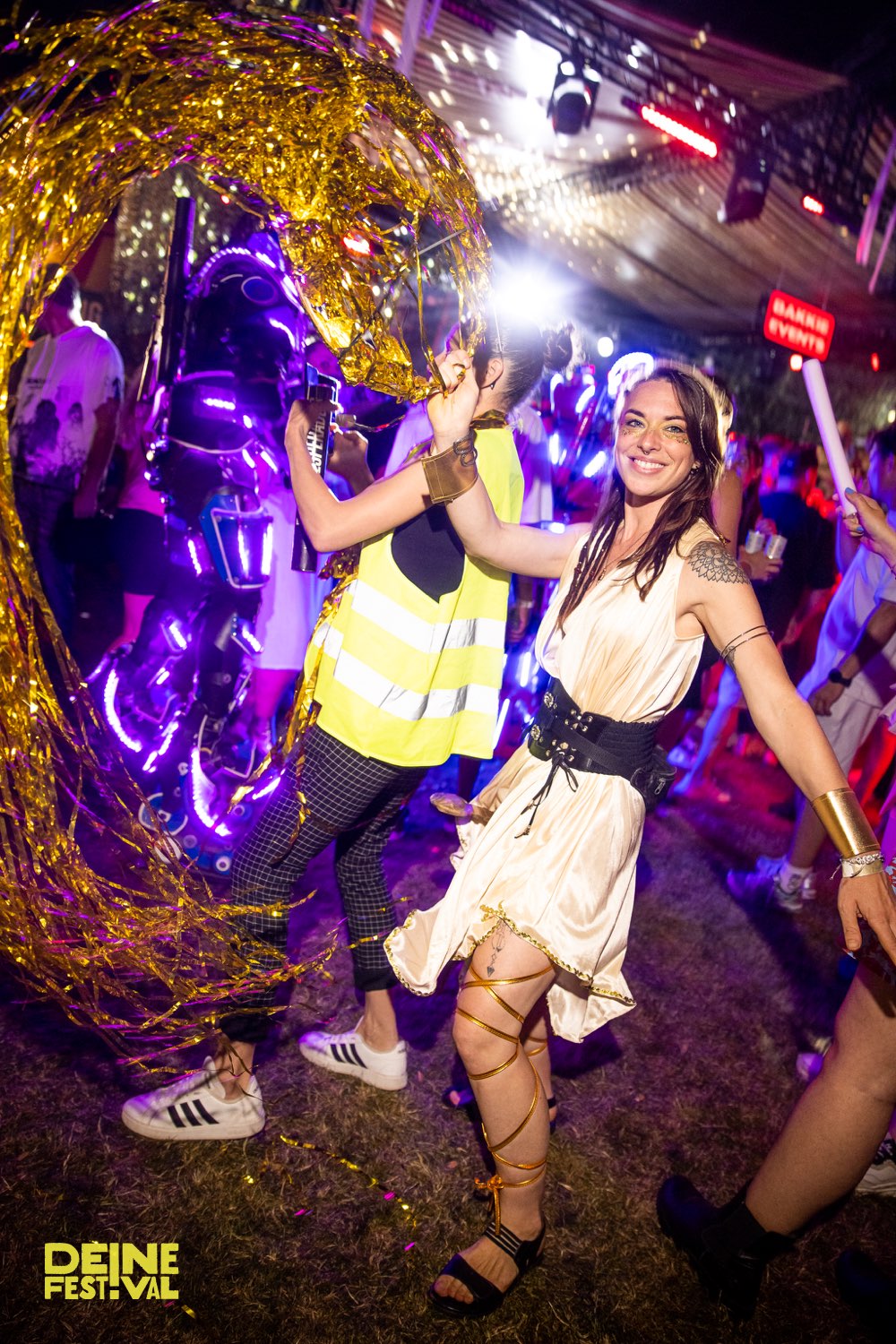 Image gallery marquee